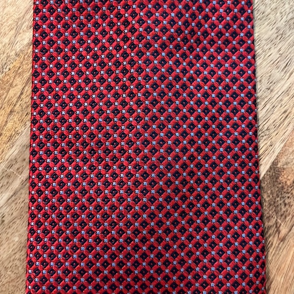BROOKS BROTHERS 346 100% Silk Mens Career Tie MicroPrint Graphic Squares $89 NEW - Picture 6 of 12